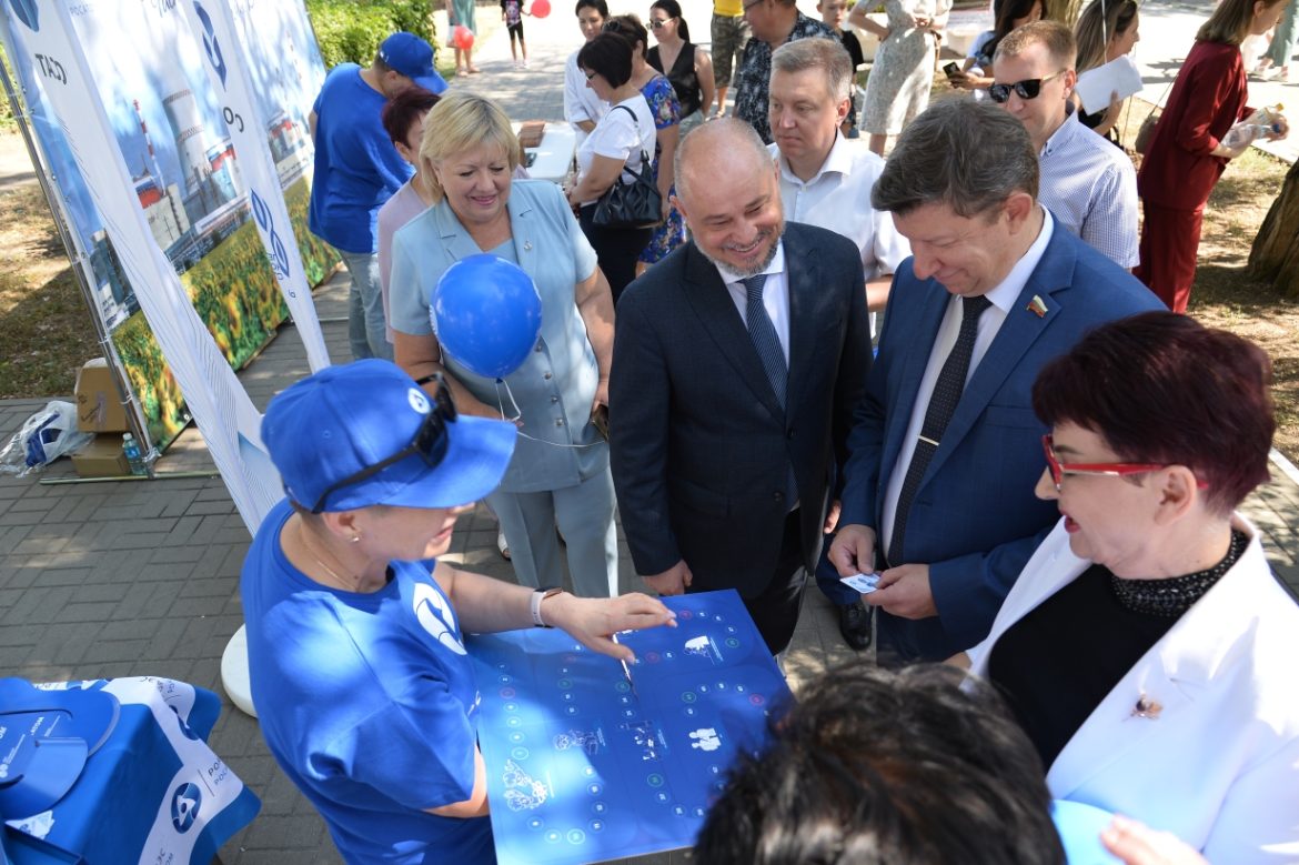 Более 3000 человек посетили информплощадки Ростовской АЭС в рамках празднования юбилеев города и  атомной промышленности 