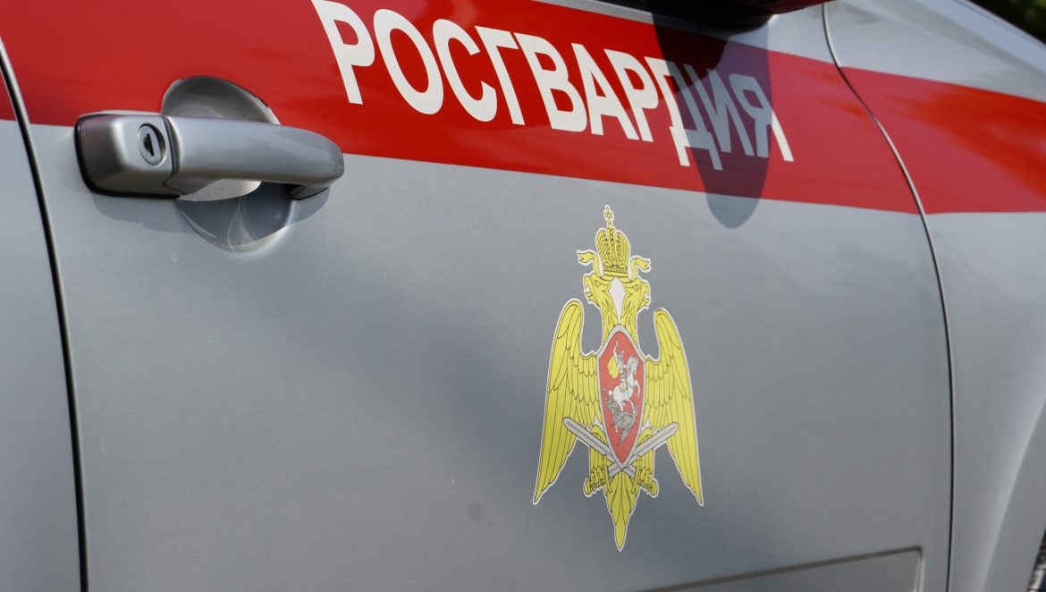 В Ростове-на-Дону сотрудники Росгвардии пресекли противоправные действия в гипермаркете