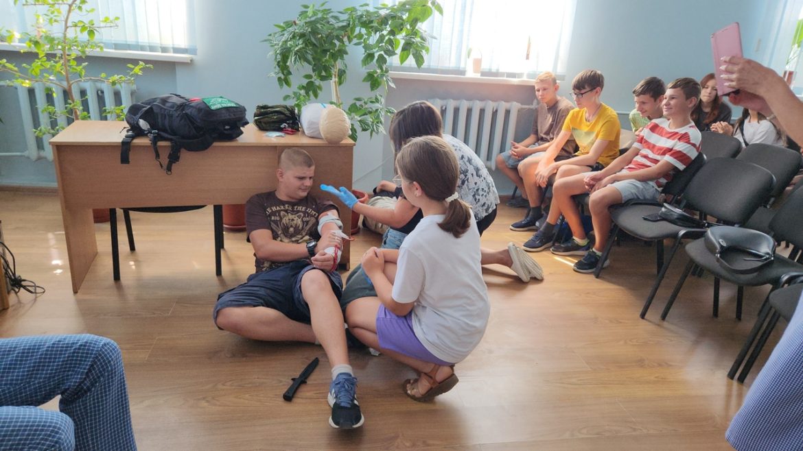 Романовский школьники прошли курс по оказанию первой помощи