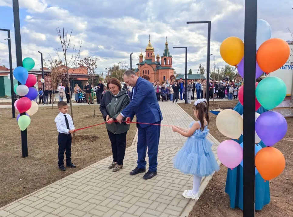 В хуторе Потапов открыли новую игровую площадку