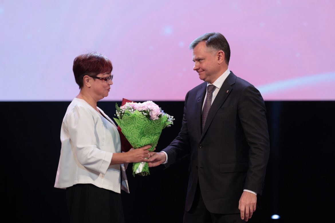 Юрий Слюсарь: «В Ростовской области работают настоящие звёзды образования»