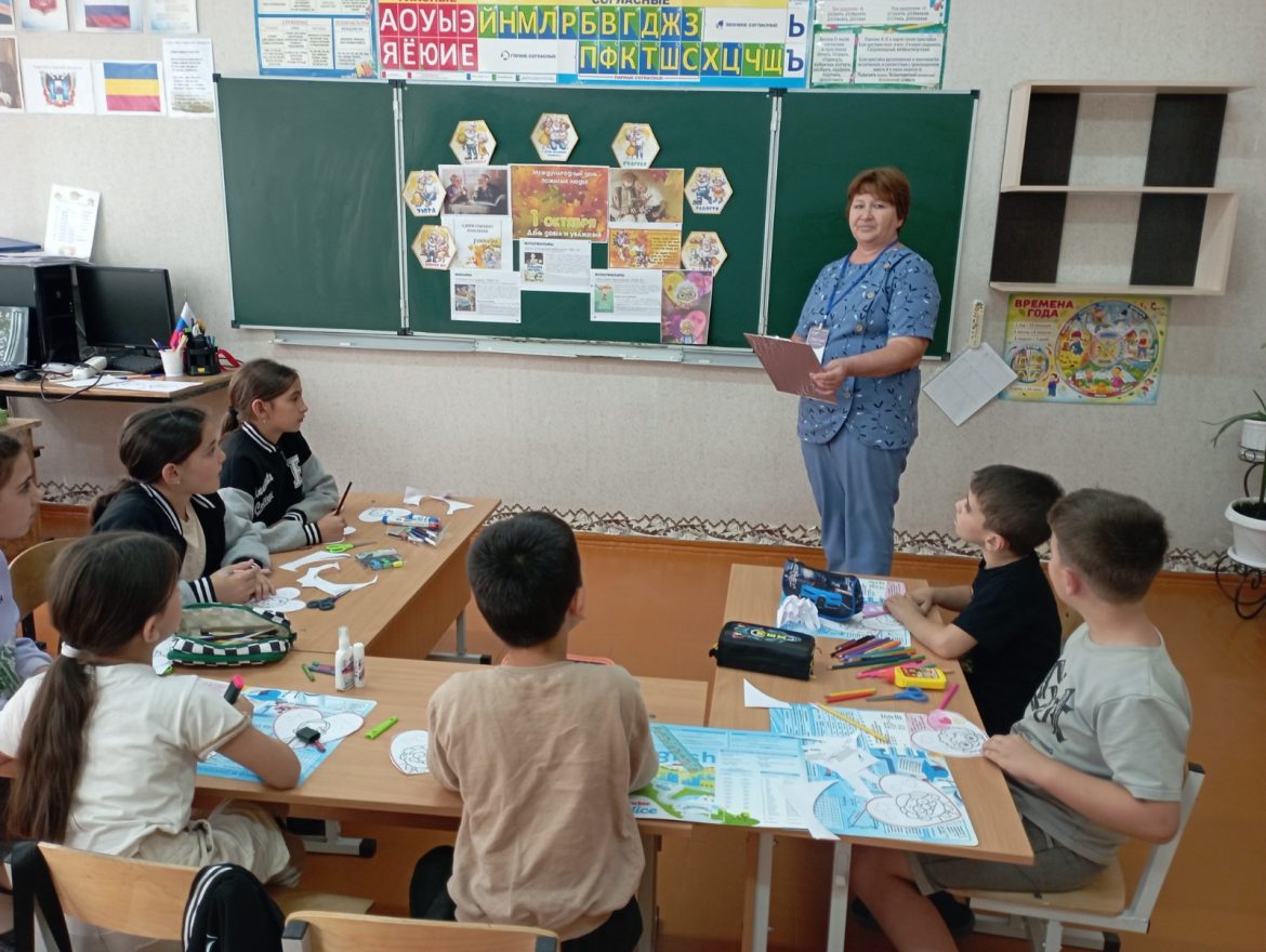 Часы общения провели в Мичуринской школе