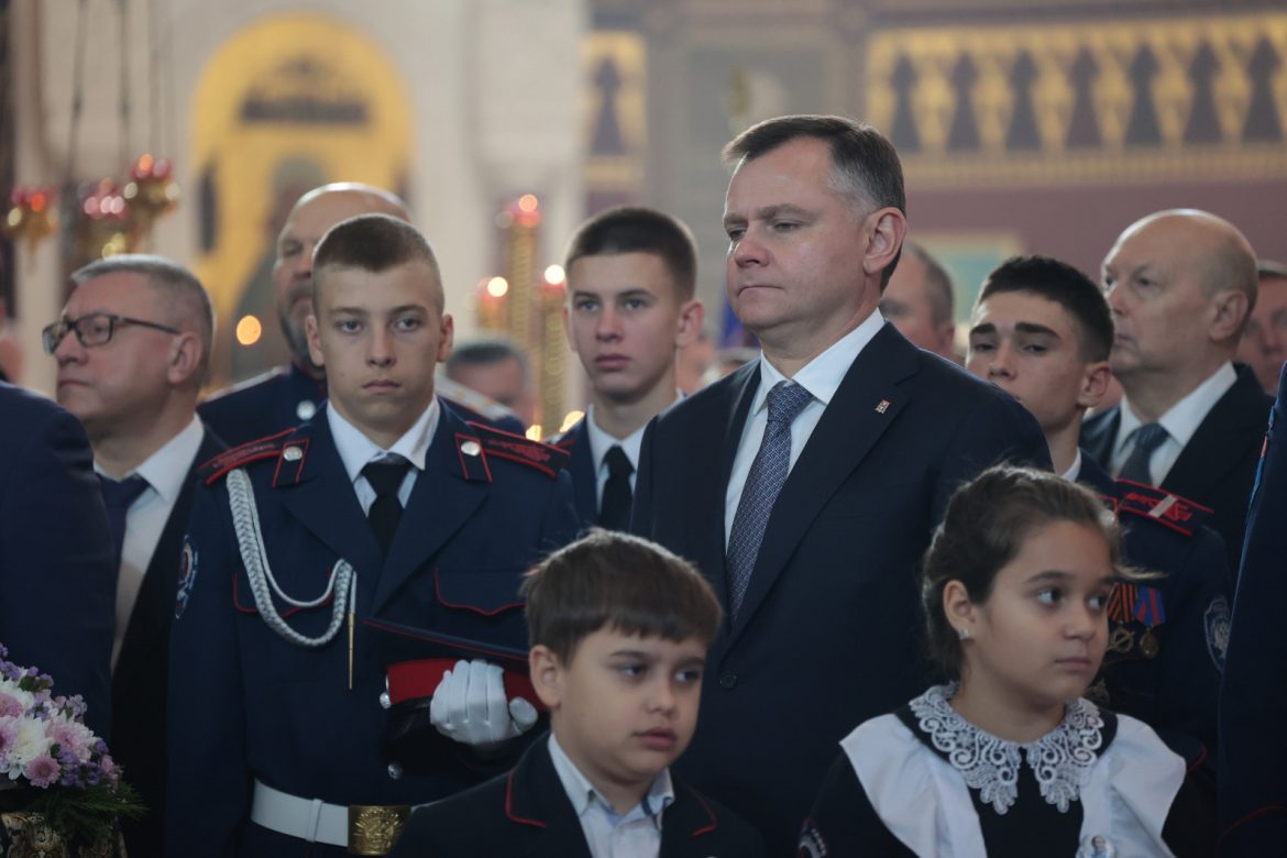 Донские казаки отмечают праздник Покрова Пресвятой Богородицы