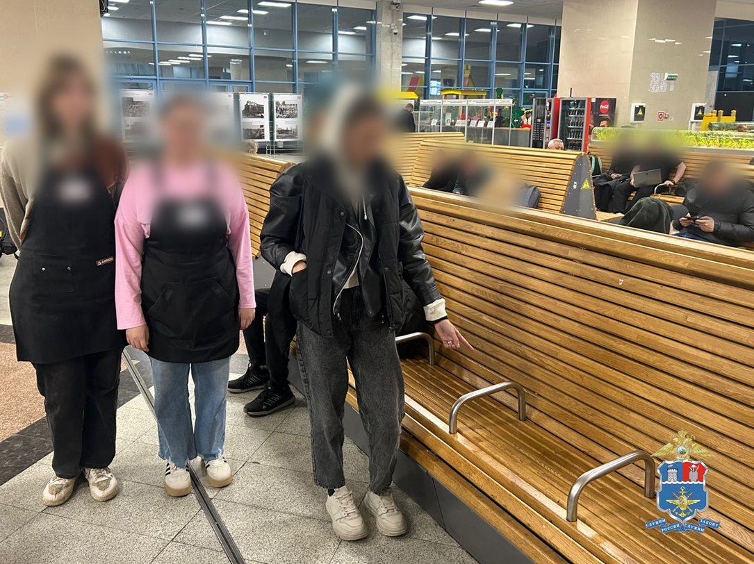 Транспортные полицейские раскрыли кражу на железнодорожном вокзале Ростов-Главный
