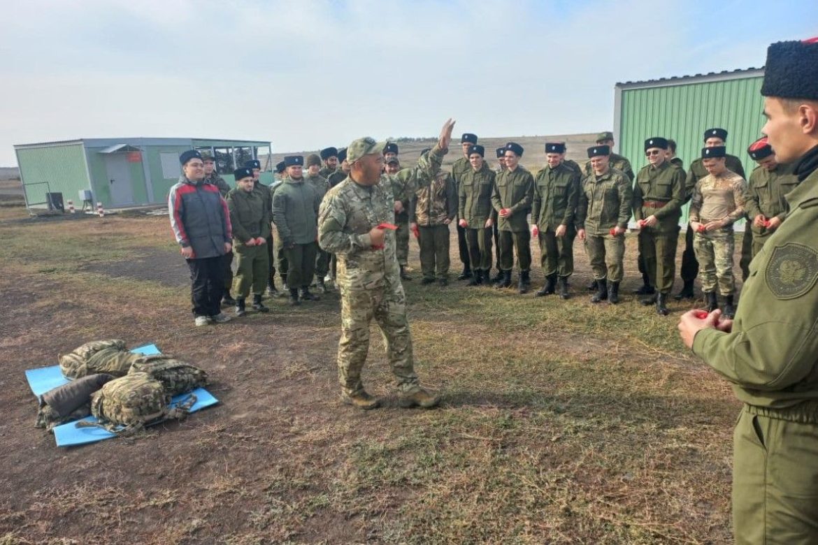В Ростовской области проходят трехдневные военно-полевые сборы казаков Всевеликого войска Донского