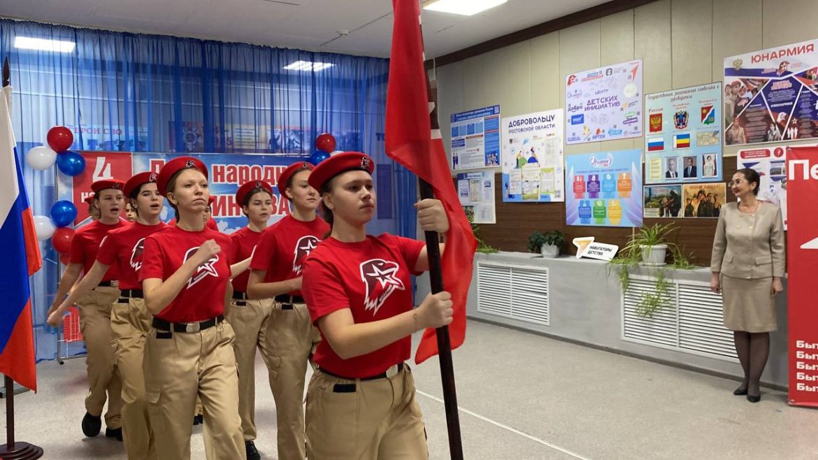 Районный семинар по военно-патриотическому воспитанию прошел в Мокро-Соленовской школе