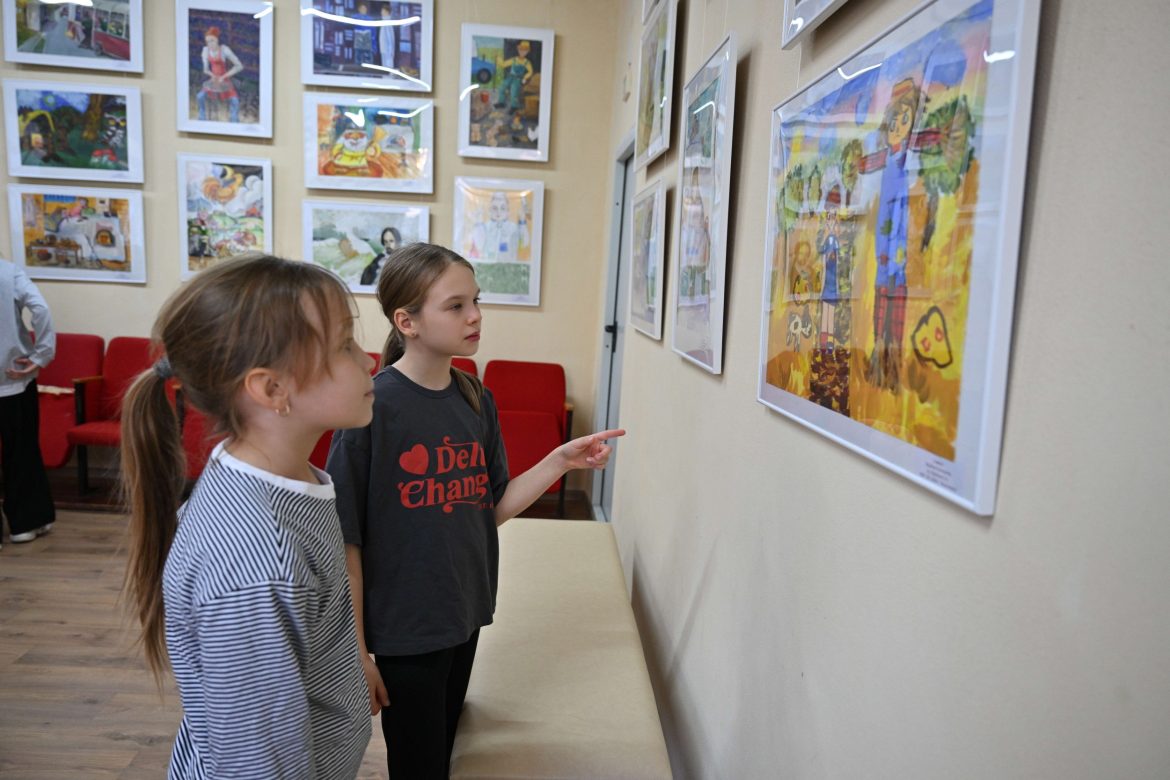 Более 250 юных художников приняли участие в конкурсе «Рисуют дети Атомграда», организованном Ростовской АЭС