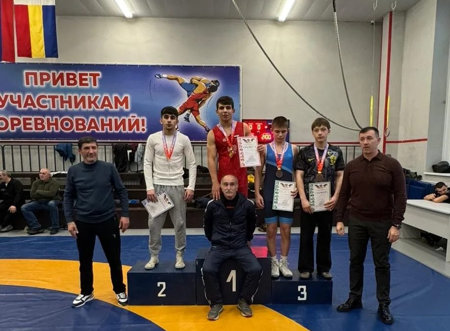 Борцы из Волгодонского района вышли на первенство ЮФО