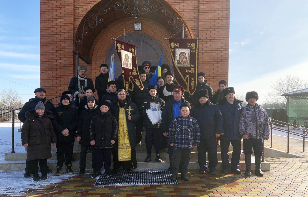 Праздничные национальные казачьи шермиции состоялись в хуторе Потапов