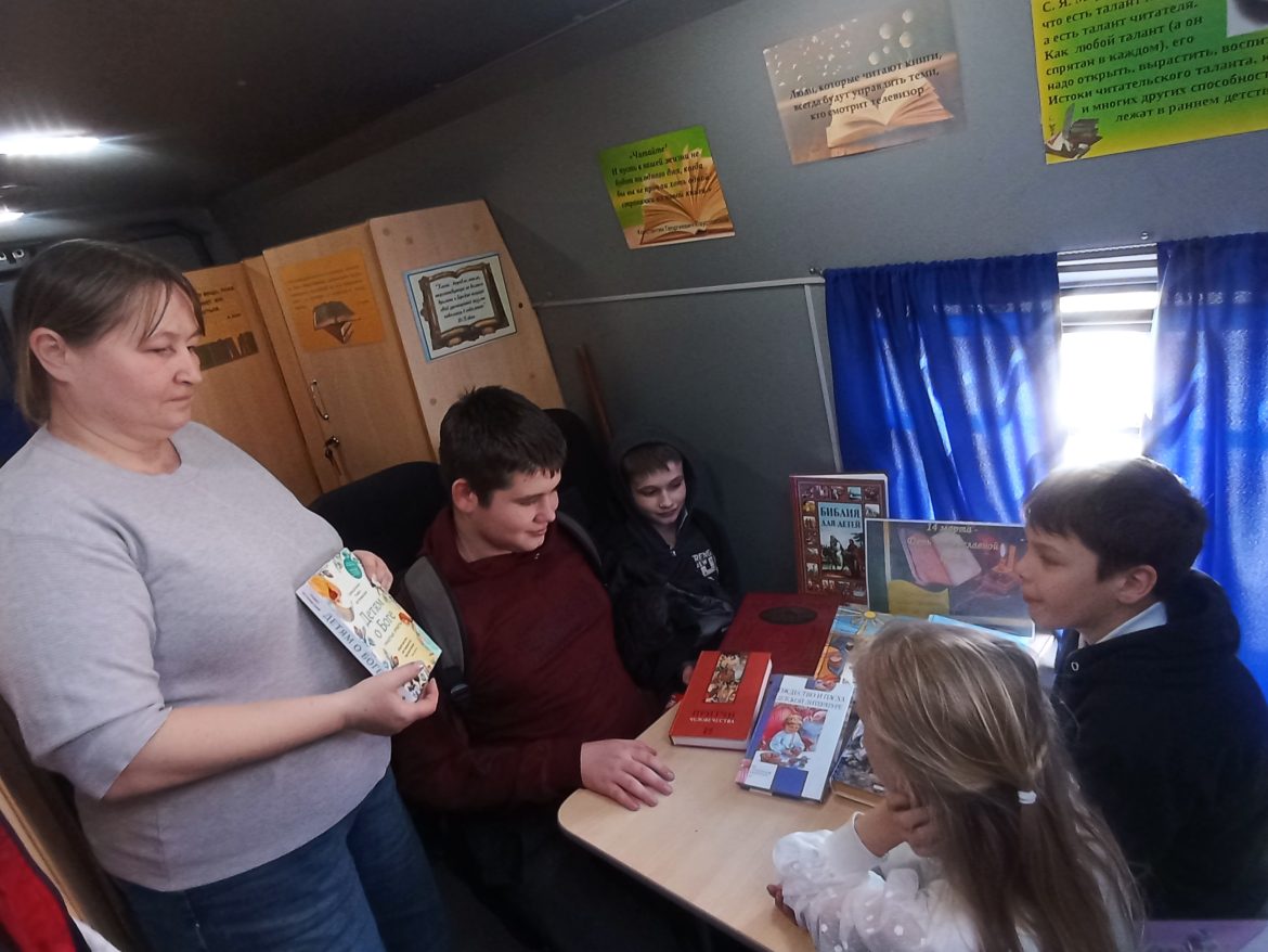 В хуторе Калинин отметили День православной книги