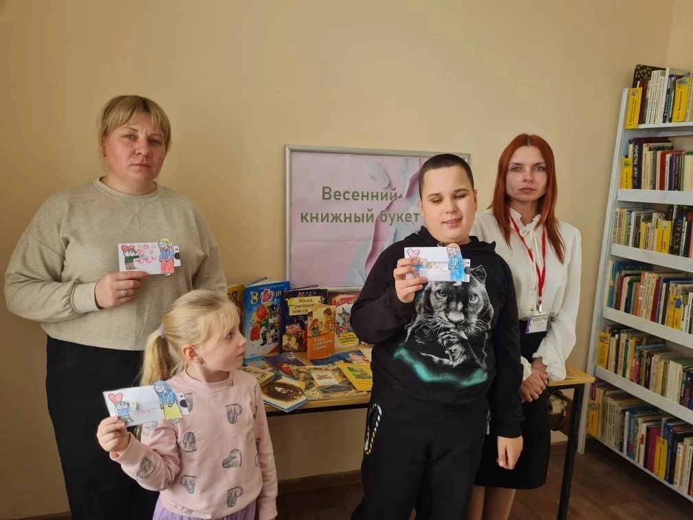 Романовский детский отдел провёл мастер-класс для детей с ОВЗ