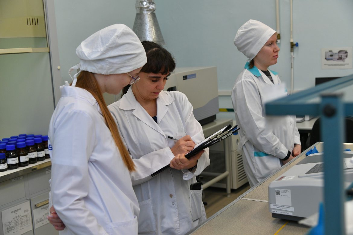 На Ростовской АЭС определили лучшего лаборанта химического анализа