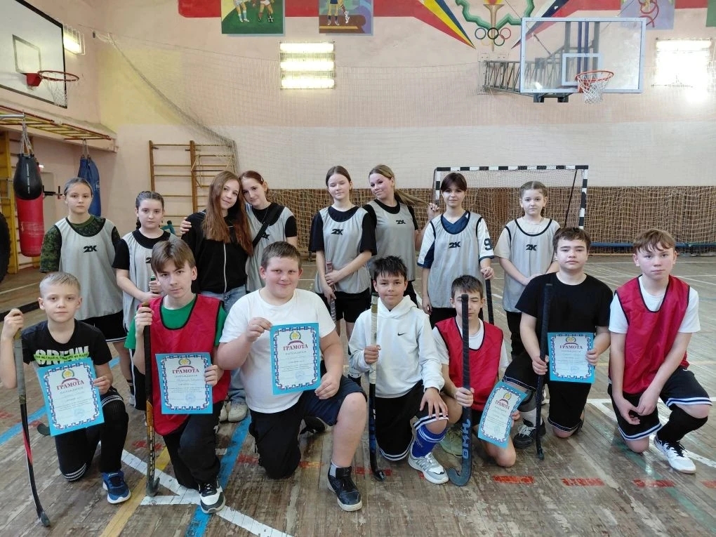 Хоккеисты Волгодонского района завоевали серебро на «Весеннем турнире» в Волгодонске