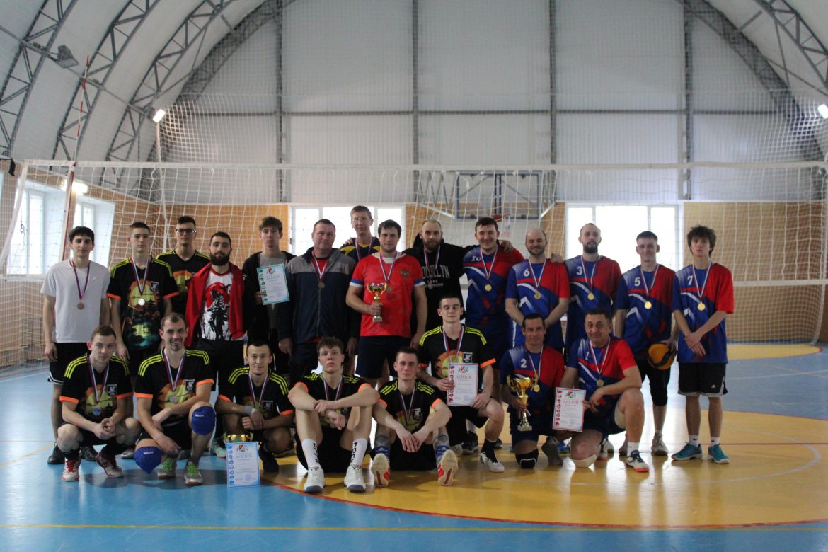 Волейбольный Кубок главы района завоевала команда хутора Потапов