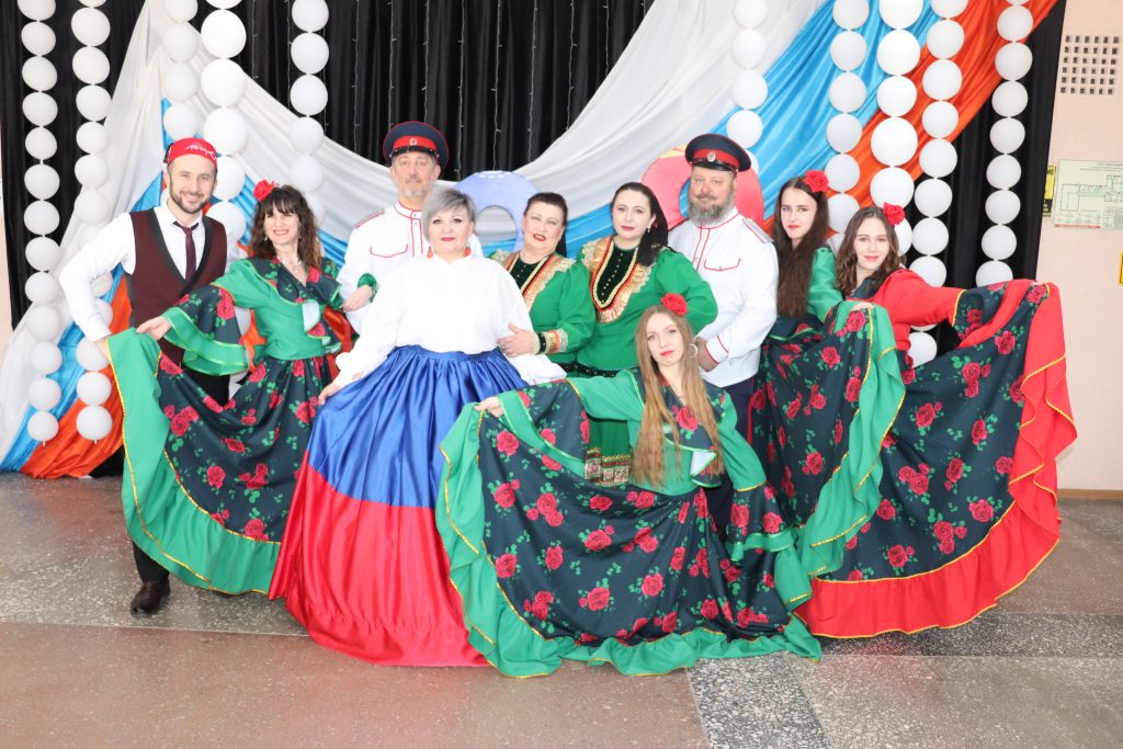 Под небом единым: в Волгодонском районе торжественно открыли Год единства народов России