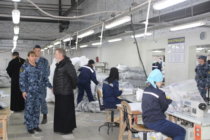 В исправительной колонии № 18 общественники проверили условия труда осужденных женщин