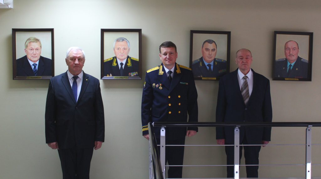 Открыта галерея портретов главных судебных приставов Ростовской области