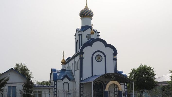 храм